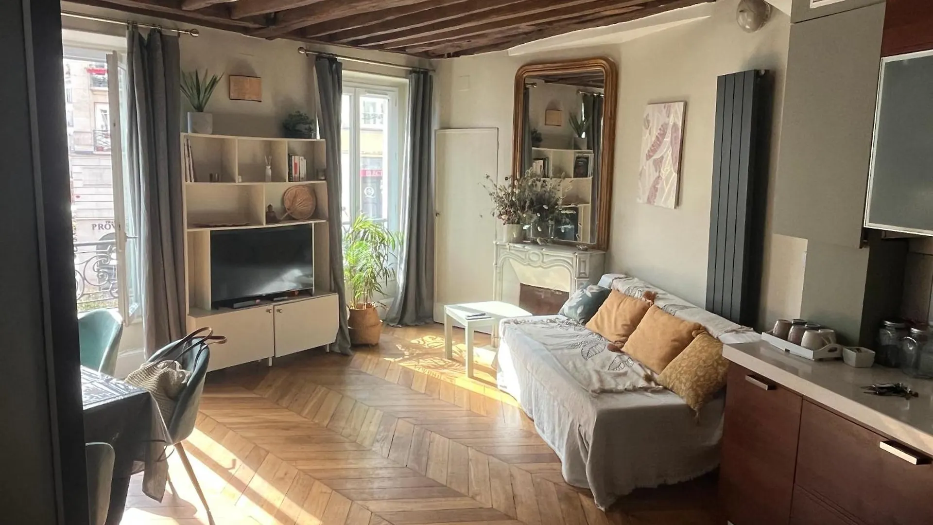 Apartment 3 Pieces Martyrs - Montmartre - Opera *